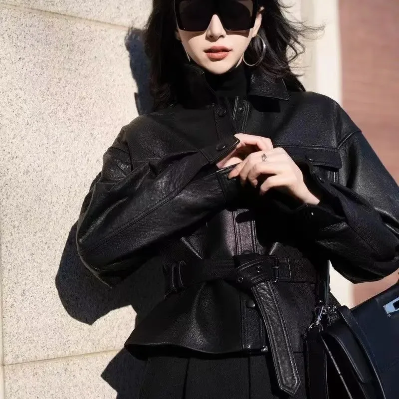 The High-end and Fashionable Korean-style Protein Leather Coat Same New Women Style That Cinched The Waist Made Her Look Slimmer
