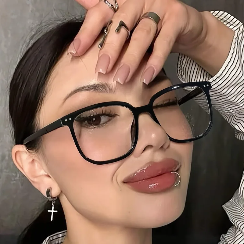 Large Square Frame Anti-Blue Light Glasses Women Computer Gaming Eye Protection Classic Plain Transparent Glasses Spectacles