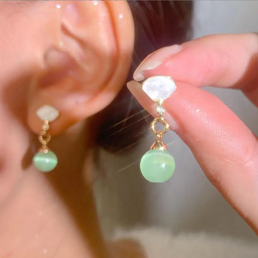 2PCS Fan-shaped Pearl Clip Earrings No Hole Ear Clips Geometric Pearl Clip on Earring Without Piercing Minimalist Earring F1993