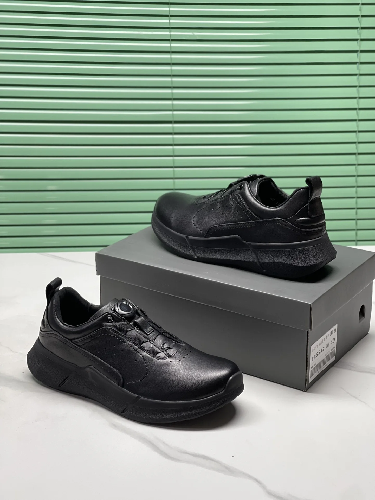 

ECO Men’s Golf Shoes Casual Sneakers Genuine Leather Breathable Walking Shoes Comfortable Outdoor Sport Footwear