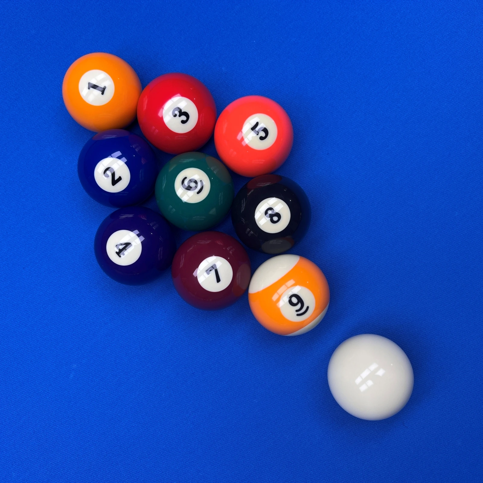 16pc Multi-Purpose Billiard Set for American 9-Ball & Chinese 8-Ball Standard Size Pool Balls Perfect for Home Bar Club Party