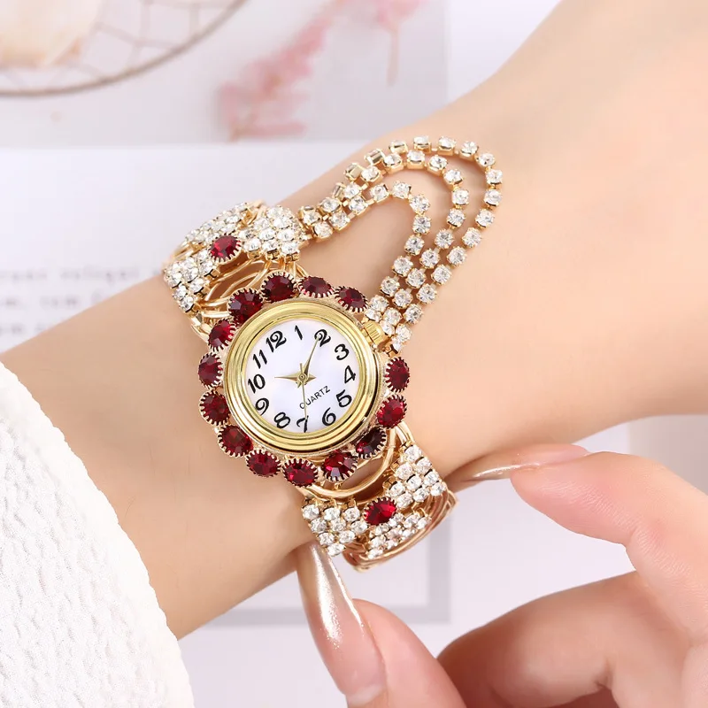 YIKAZE Luxury Women\'s Watches Gold Bangle Quartz Watch Hollow out Diamond Alloy Strap Ladies Bracelet Dress Wristwatch Clock