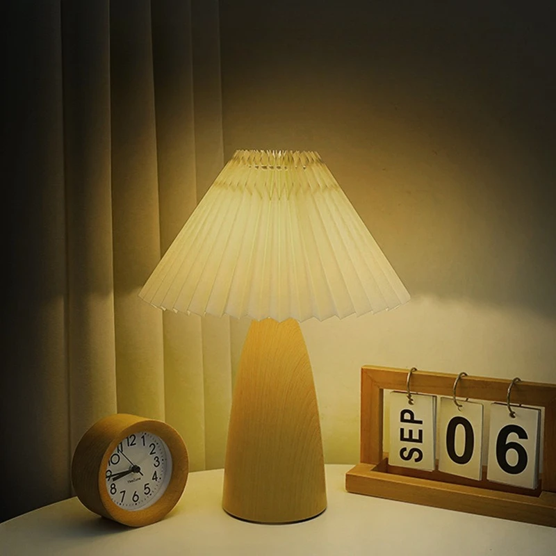 Nordic Ins Iron Fabric Pleated Ambient Lamp Wood Base Creative Night Light Retro Desk Lamp for Apartment Bedroom