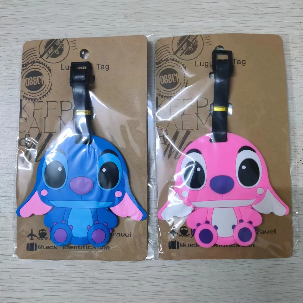 Etiqueta de equipaje de PVC para hombre y mujer, accesorio de viaje, etiqueta portátil de dibujos animados, Lilo Stitch, Maleta