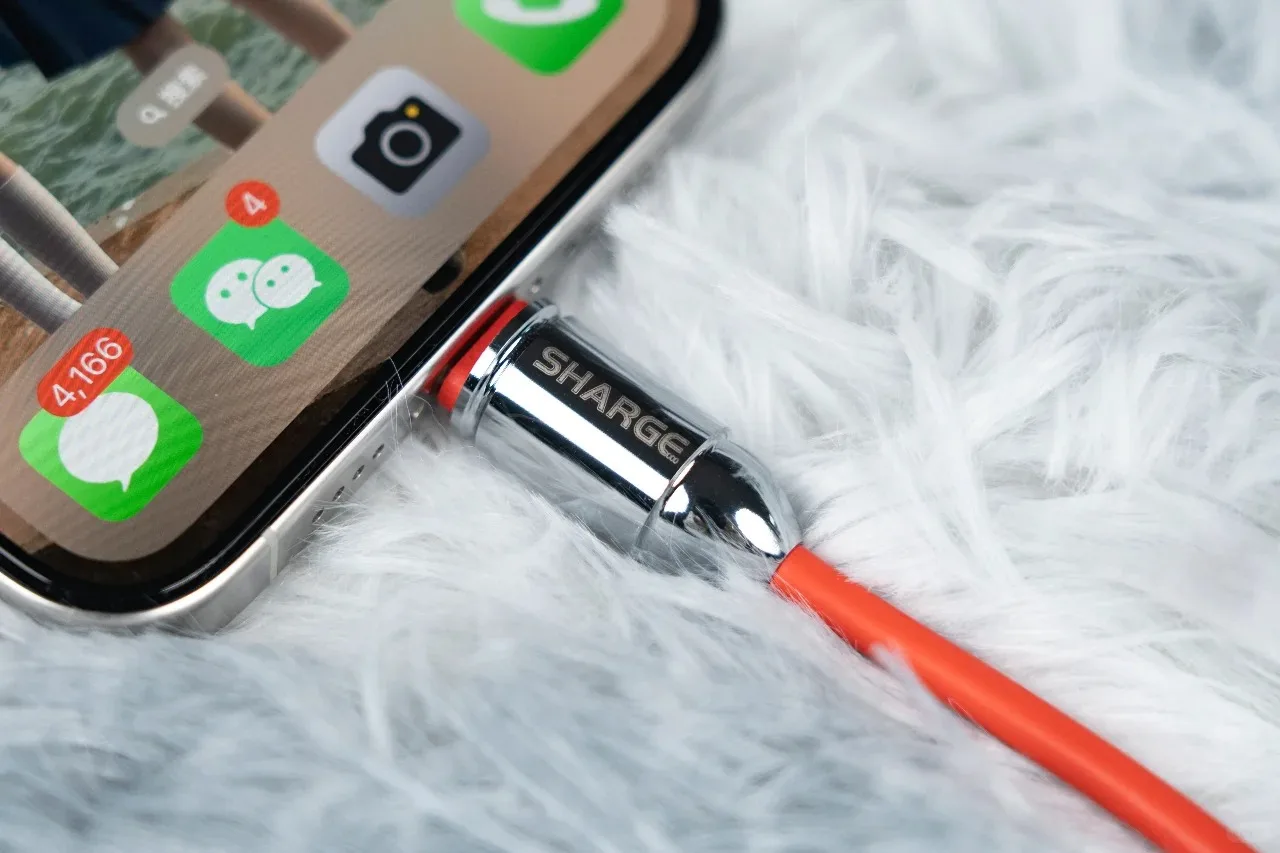 Sharge pouchmini Baker White Mobile Power Bank 10000mAh 30W Cavo integrato per alimentatore a ricarica rapida in lega di alluminio