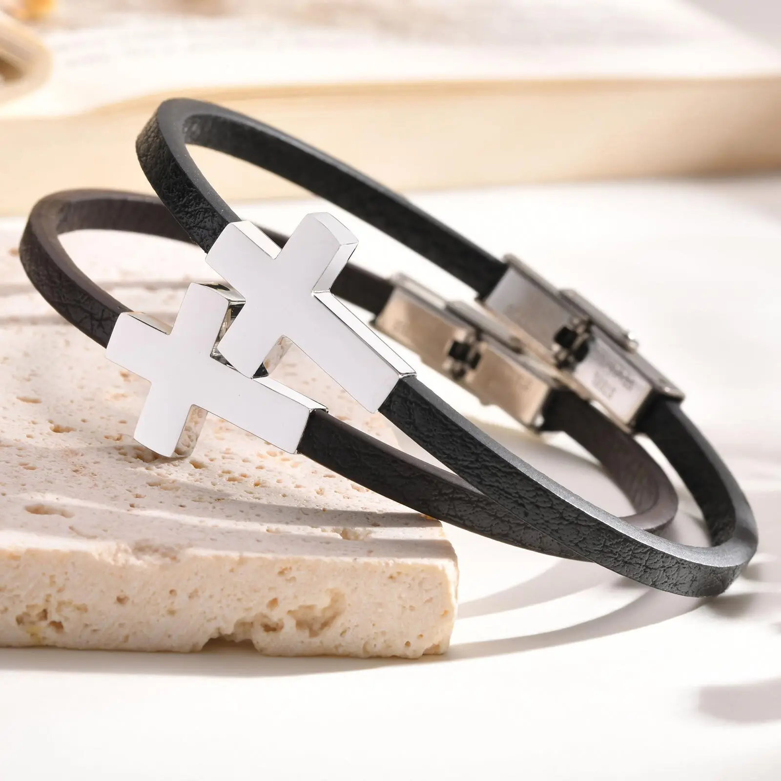 

Cross Bracelet for Men Boys,Stainless Steel Cross Charm PU Leather Rope Bracelet,Casual Jewelry Gift