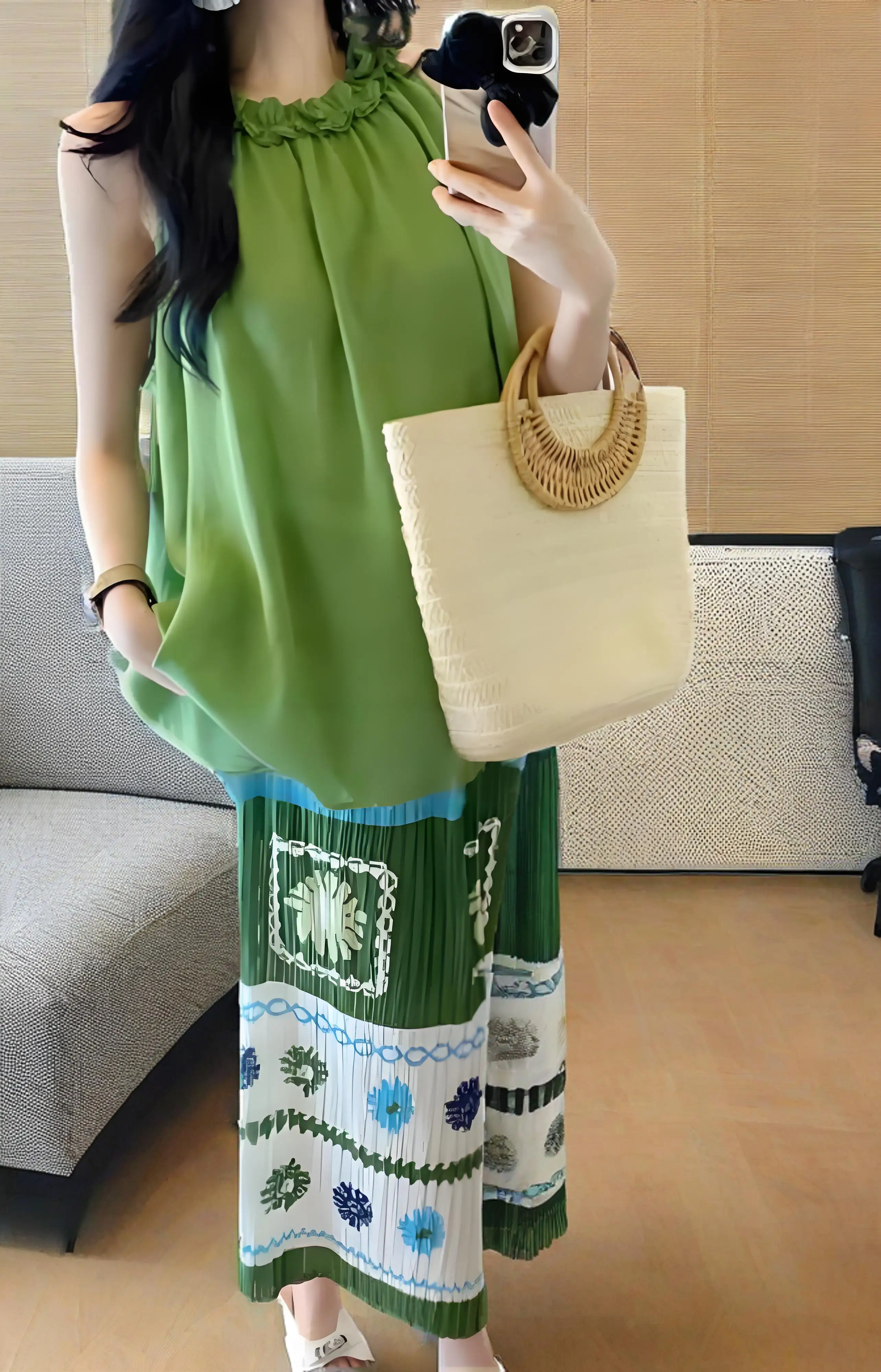 Miyake 2025 New Summer Folds Literary Retro Niche Design Sense Fashion Loose Elegant Folding Temperament Color Printed Skirt