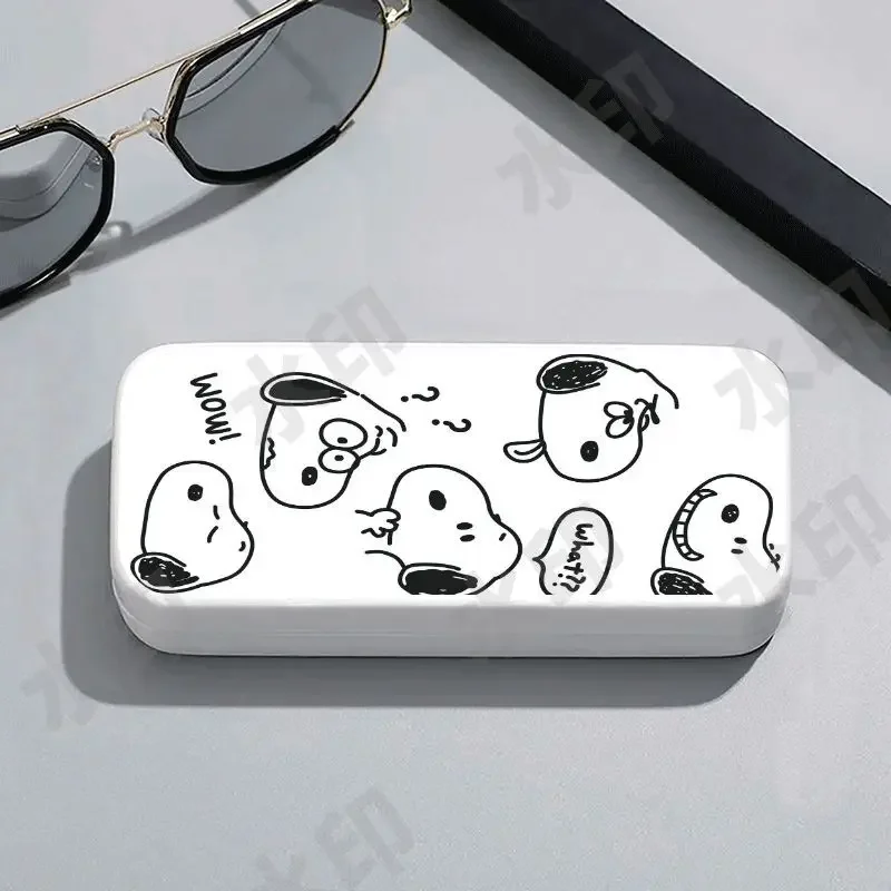 New Snoopy Charlie Brown cute kawaii exquisite anime character glasses case creative simple portable sunglasses storage box gift