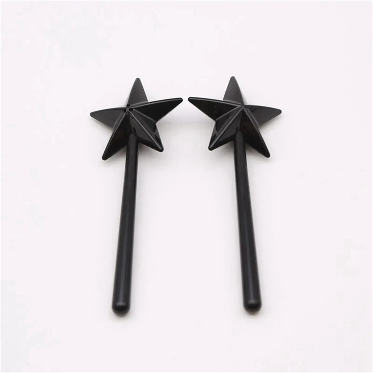 AA83 10pcs Three-Hole Star Seasoning Magic Wand Kitchen Seasoning Gadgets Crushers Salt Shaker