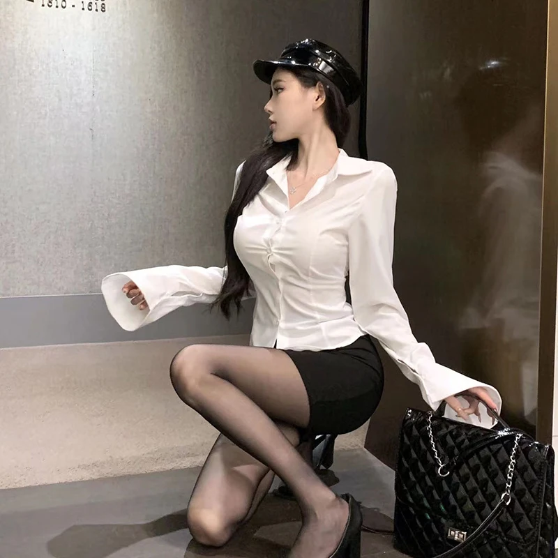 Gidyq Korean Women White Shirts Elegant Fashion Streetwear Female Slim Bandage Blouse Y2K Casual Designed Bell Sleeve Shirt New