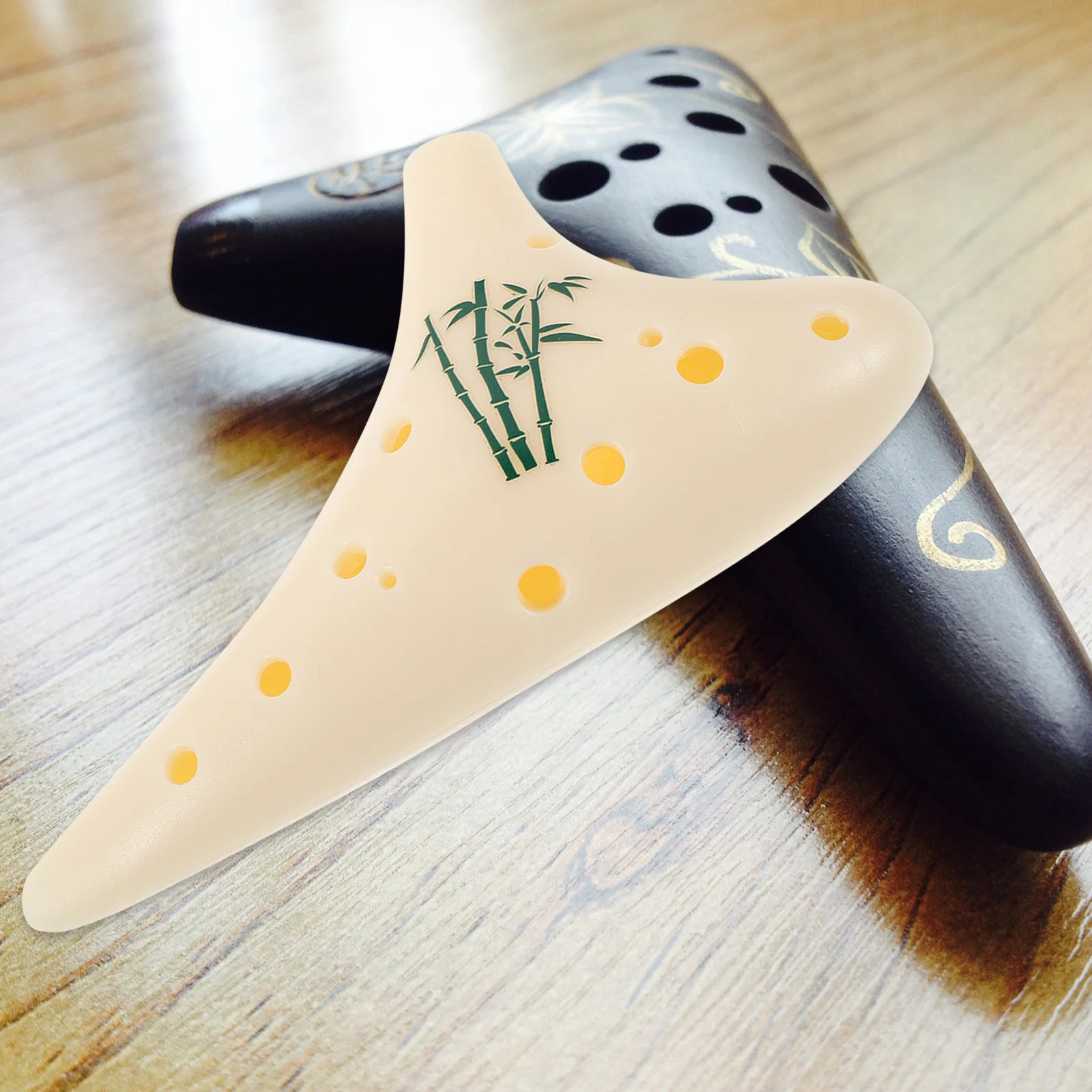 

Alto C 12 Holes Resin Ocarina Traditional Flute Educational Tool Portable Durable Sound Quality for Children Beginners