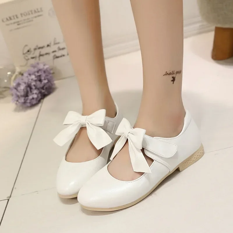 Girls' Leather Shoes 2024 Spring and Autumn Style Girls' Leather Shoes Bow Middle Big Children Small High Heels Princess Shoes