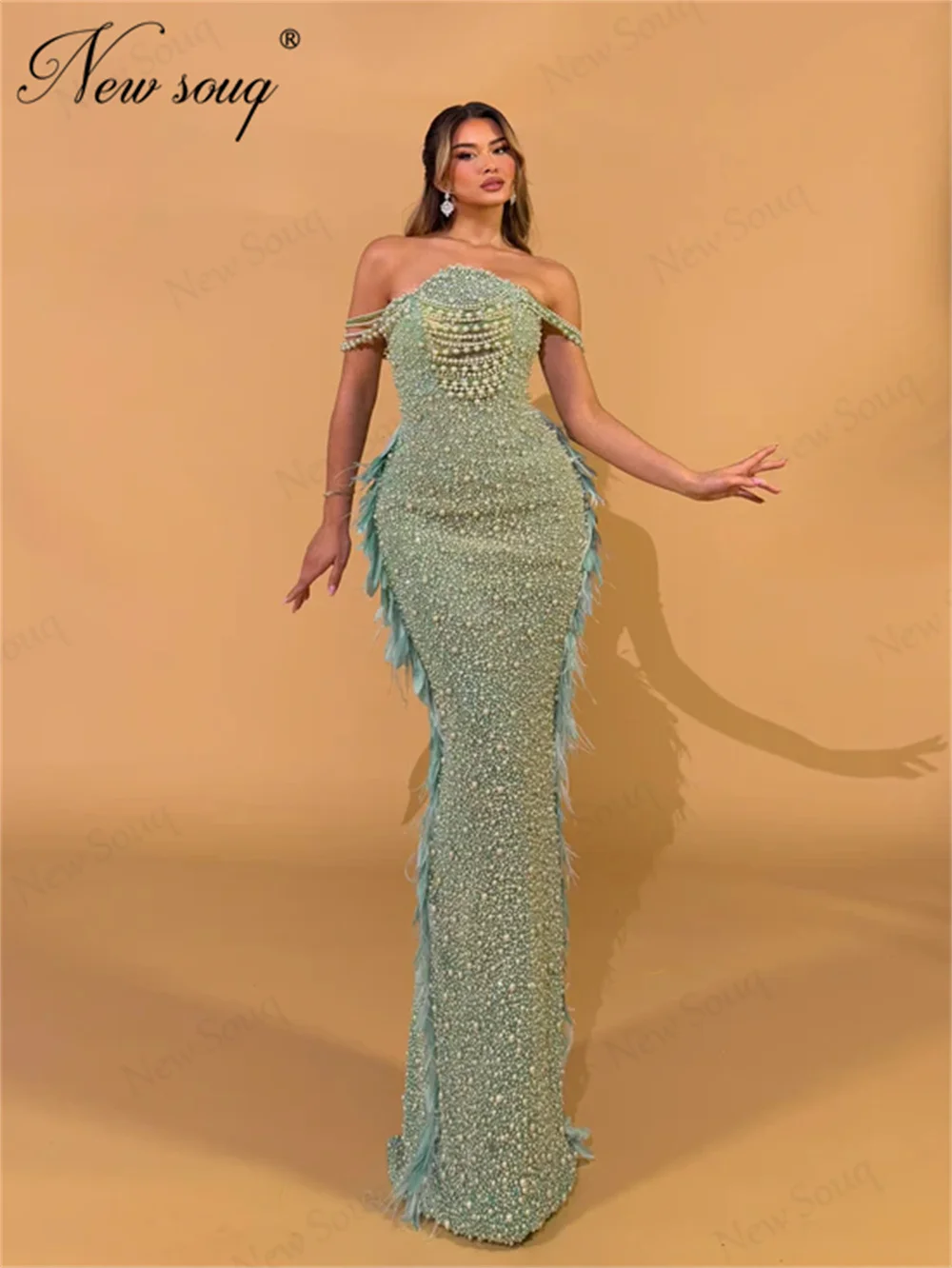 

New 2025 Green Mermaid Cocktail Dresses Feathers Pearls Wedding Party Gowns Beaded Evening Dress Vestidos De Cóctel Customized