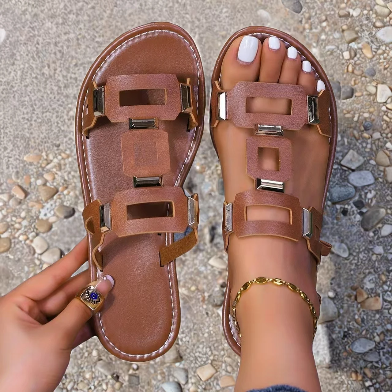 Women Slippers Flat Bottom Buckle Comfortable Shoes Outdoor Slides Women Large Size Roman Style Sandals Open Toe Beach Slippers