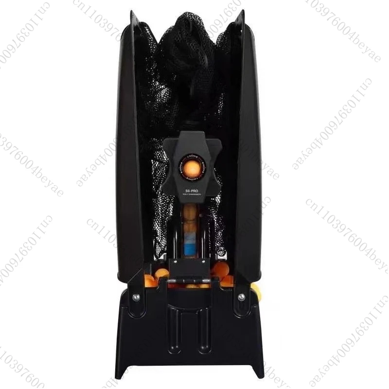 

Автоматическая машина для игры в мяч для настольного тенниса. Устройство для тренировки мячей с петлями для домашнего использования со встроенной сеткой и сеткой для сбора мячей.