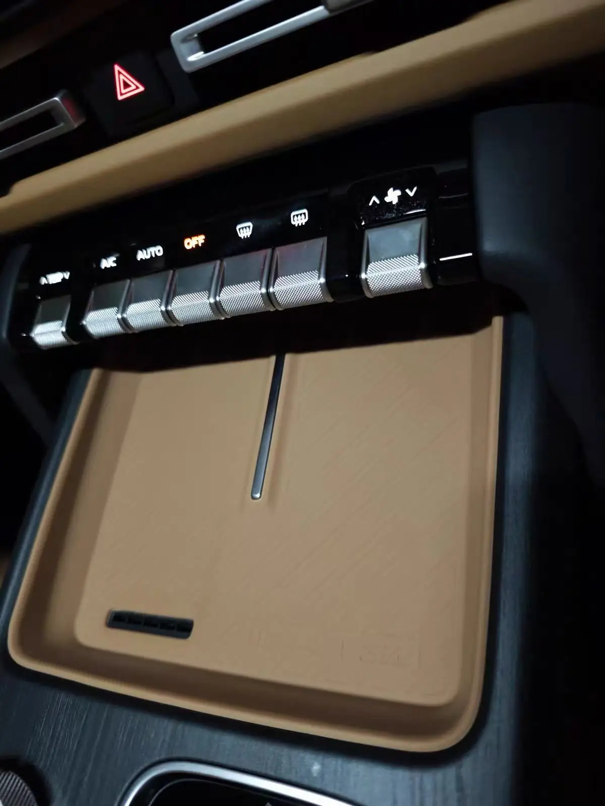 

Wireless Charging Silicone Pad For ICAR V27 Central Control No Impact On Wireless Charging Anti-Scratch Car Interior Accessory