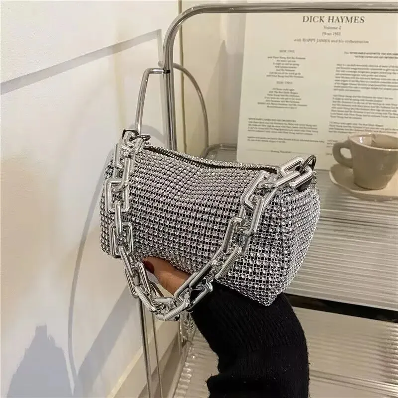 Allover-Beuteltasche mit Strasssteinen, Balltasche mit Glitzerkette, Mini-Umhängetasche für Damen (6,3 x 3,54) Zoll). – Detail 10