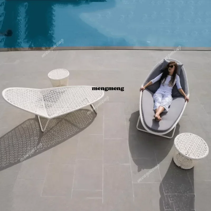 X188 Rattan Adults Folding Chair Beach Reclining Sun Lounger Lounger Folding Chair Wide Outdoor Living Chaise Pliante Furniture
