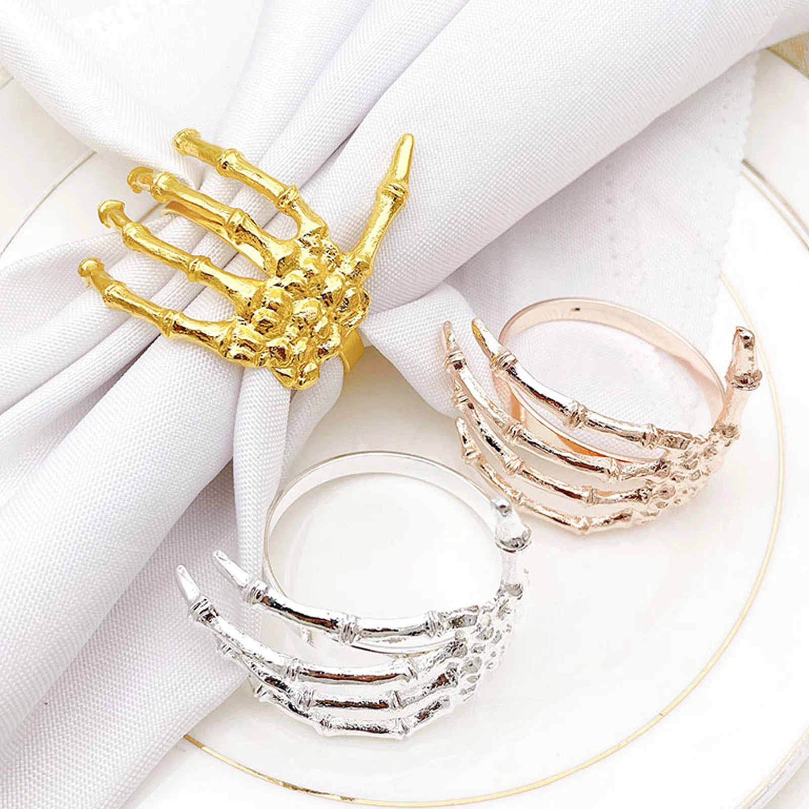 

6Pcs Skeleton Hand Napkin Ring Halloween Party Napkin Rings Gold Silver Rose Gold Black Alloy Metal Table Napkin Holder