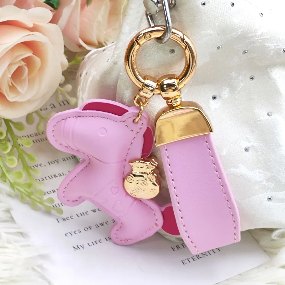 Cute Personalized Pony Keychain Minimalist Leather Cartoon Car Bag Keyring Small Creativity Pendant Accessory Gift Wholesale
