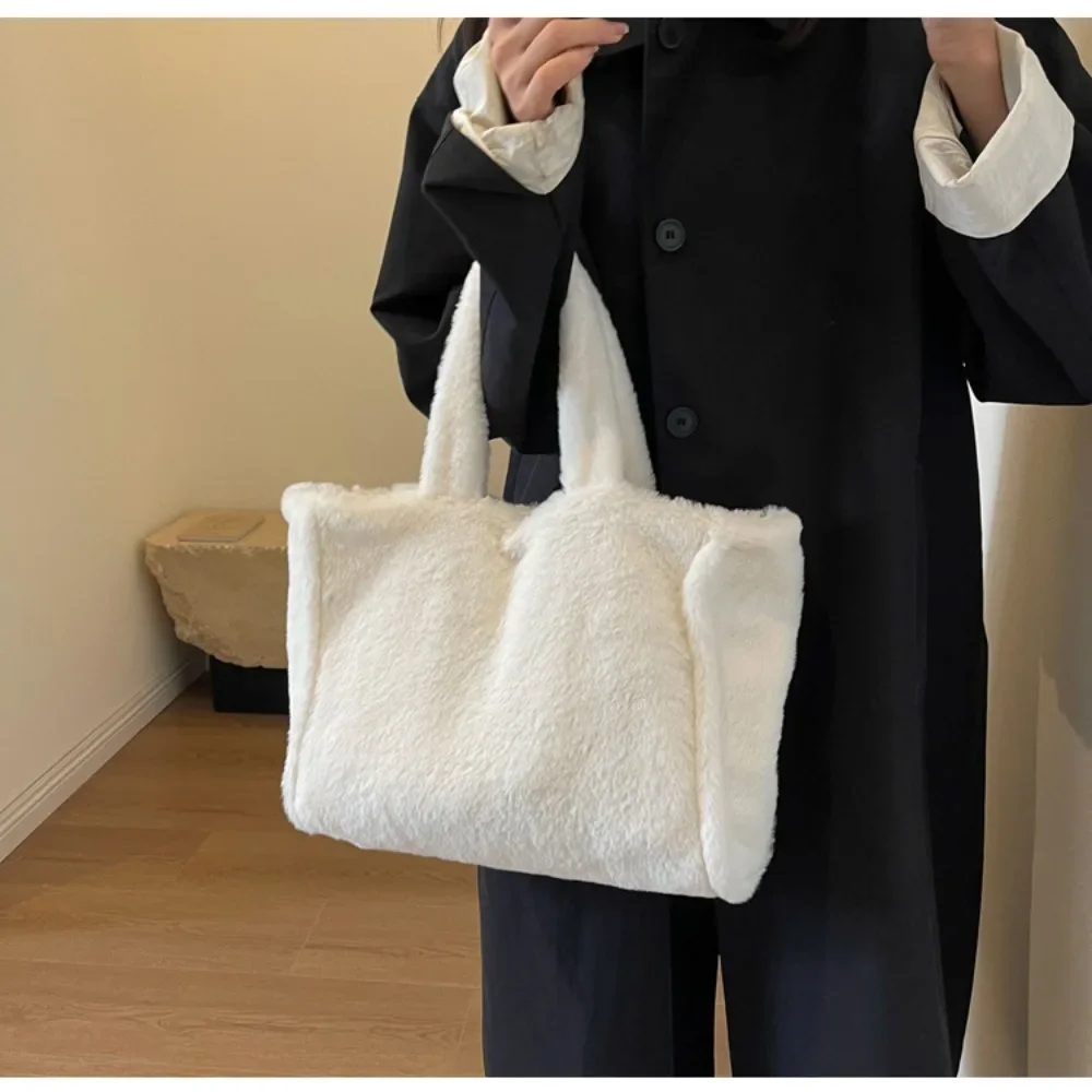 Large Capacity Single Shoulder Plush Tote Bag Fashion Commute 2024 New Fashion Autumn and Winter Fur Bag Carrying