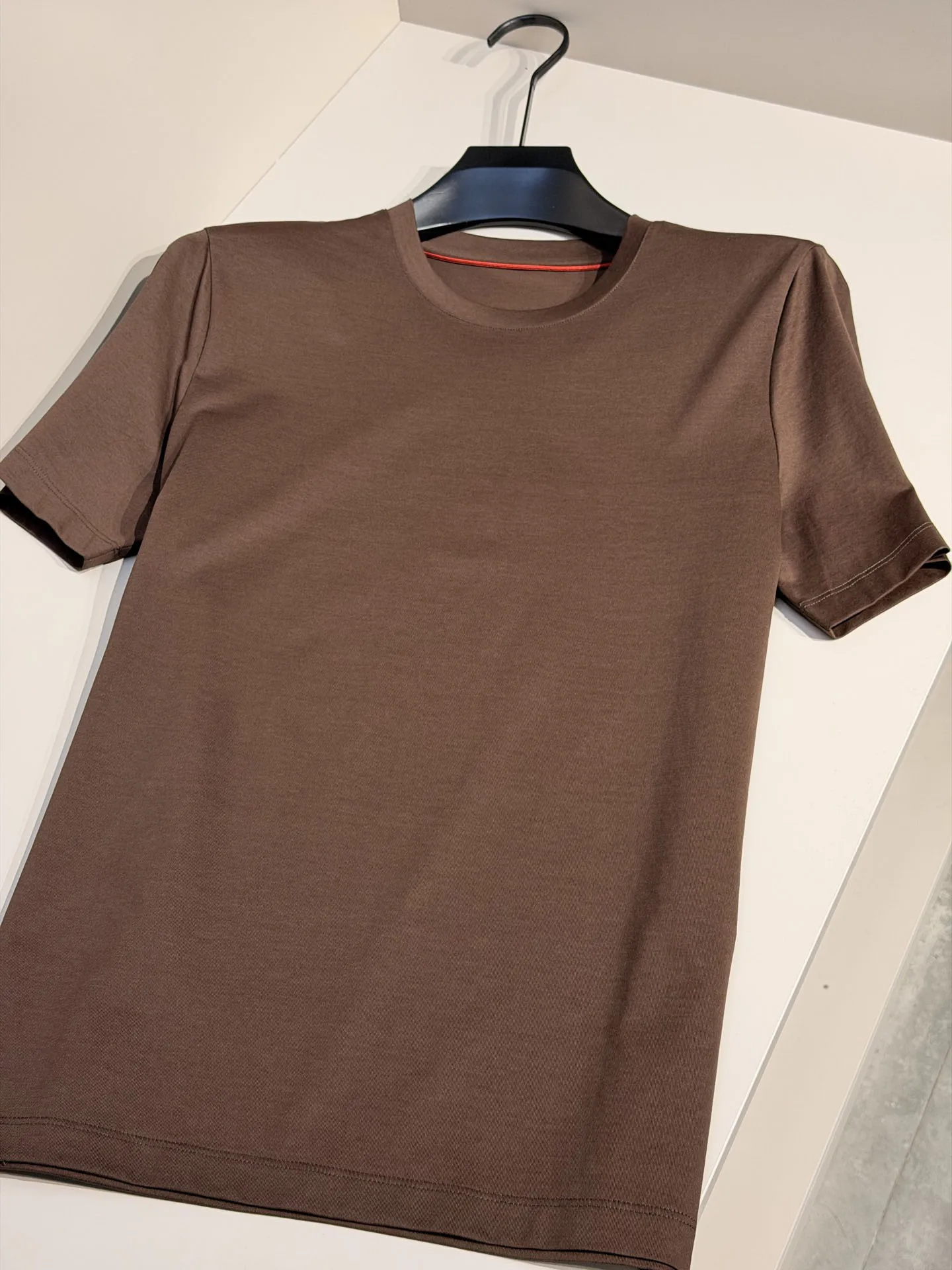 SIJITONGDA 2026Men's T-shirt with round neck and short sleeves, casual cut cotton sweatshirt, simple and elegant, size M-3XL.