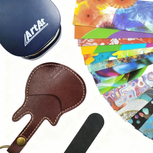 Imagen 1 del producto Punzonadora de guitarra DIY, tarjetas de plástico recicladas para púa para bajo eléctrico acústico, con 15 tiras de selección