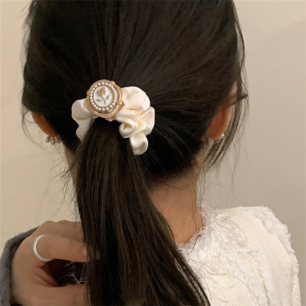 Luxury Brand Design Camellia Hair Tie Hair Band Fashion Rose Flower Rubber Band Headdress Ponytail Hair Accessories