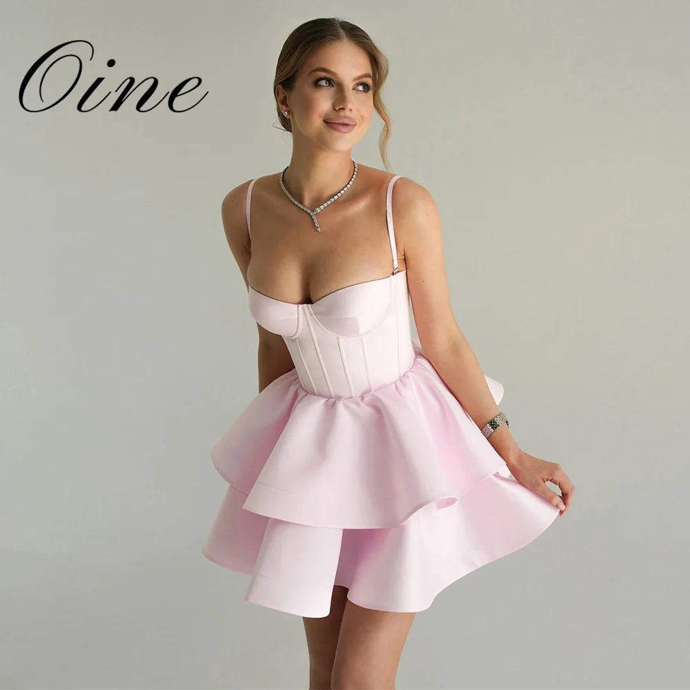 Oine 2026 Rosa Satin Ballkleider Korsett Mehrlagiges Mini A-Linien Robe Soirée Femme Vintage Spaghetti-Träger Partykleider Maßanfertigung