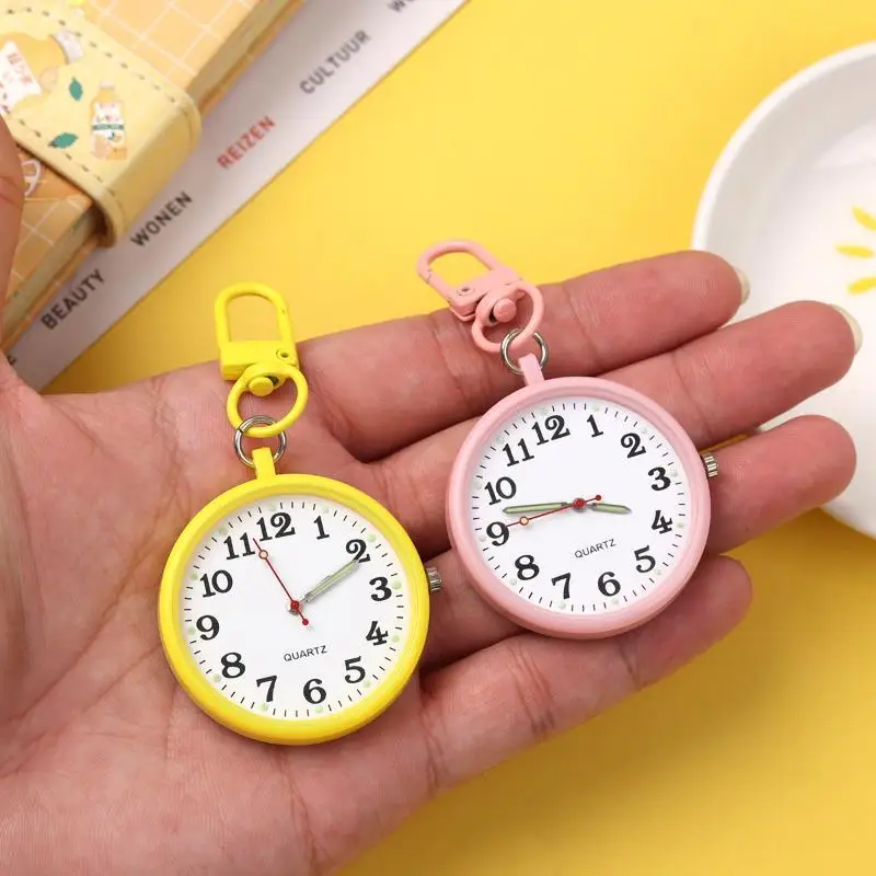 Silent Movement Exam Watch Alloy Case Pocket Watch Mini Size Reusable Design Keychain Watch Backpack Decoration▪