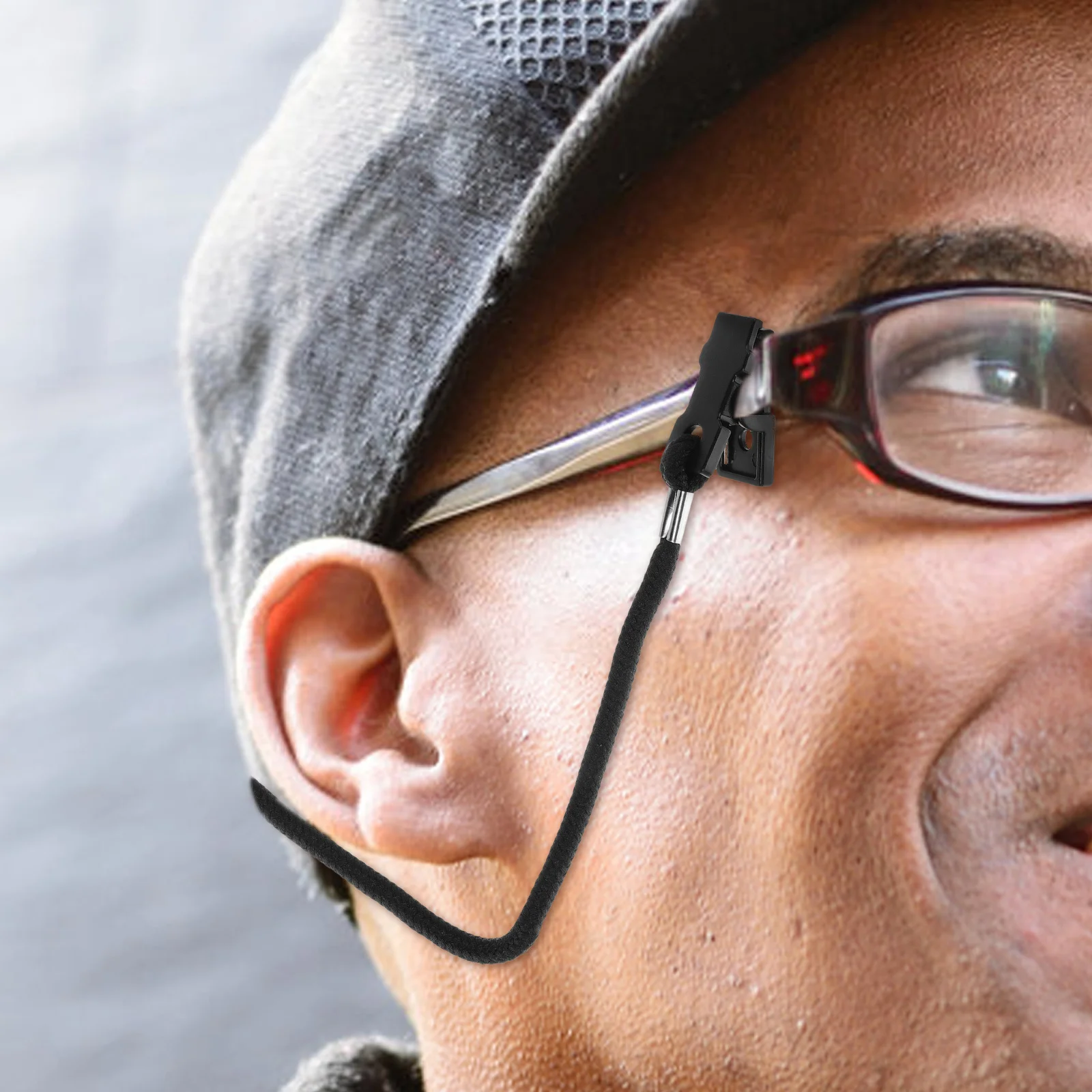 Cordão de óculos com clipe retentor de chapéu, 2 peças, alça ajustável à prova de vento para ciclismo, corrida, viagens, esportes ao ar livre, homens e mulheres