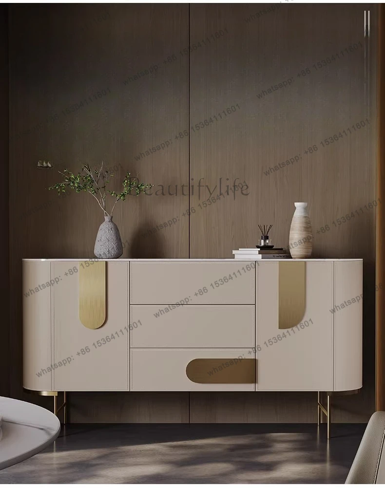 

Мебель: минималистичный прихожий в стиле шлейк, современные и минималистичные настенные системы хранения, буфет