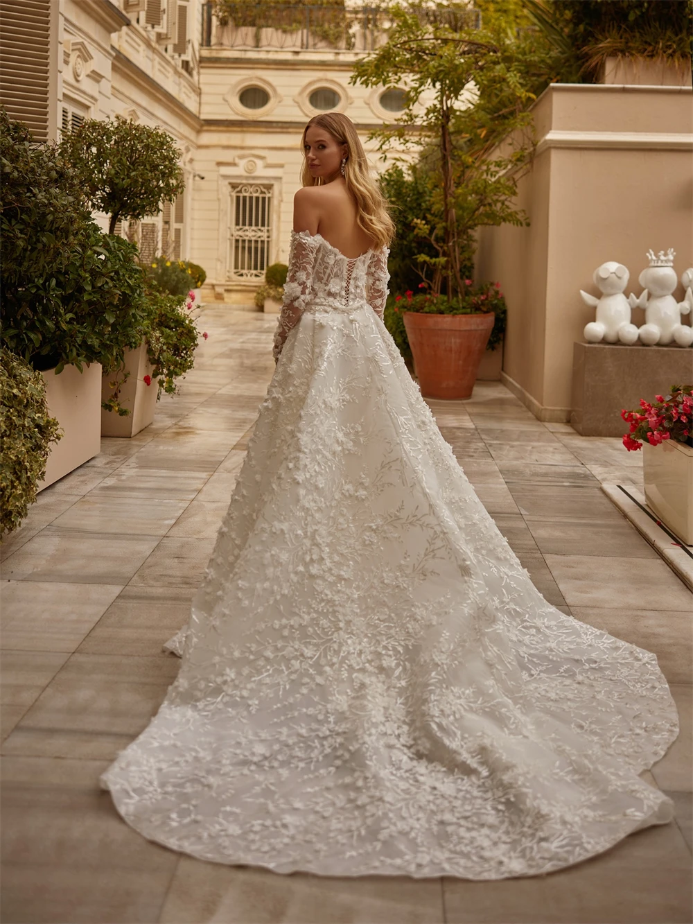 

Customized Sexy White Organza Wedding Dress Formal Sweetheart Long Sleeves Bridal Gowns Dreamy A-Line Court Train Robe de mariée