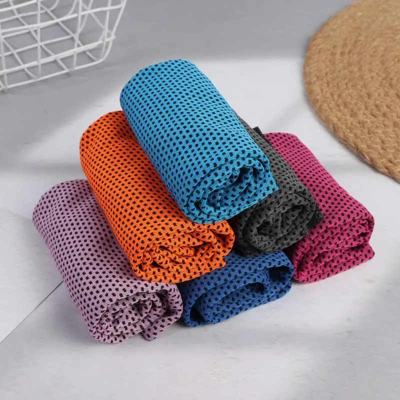 Portable Cooling Sports Towel Super Absorbent Quick Dry Ice Towel 1Pcs with Carry Case for Yoga Running Travel