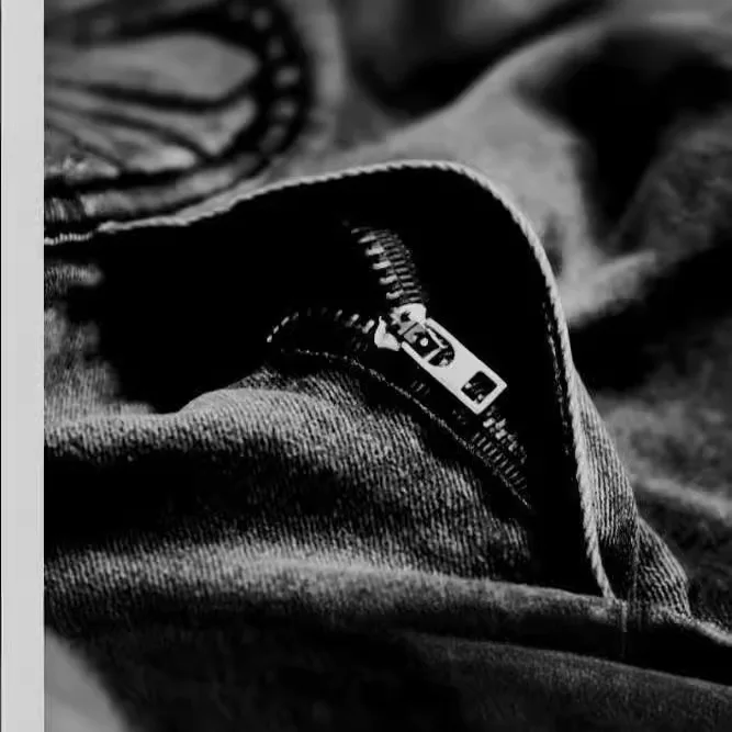 Loose Men's Denim Overalls Torn Casual Long Sleeve Men's Jeans Overalls Small Foot Pants Four Seasons Wear Resistant Denim - view 4