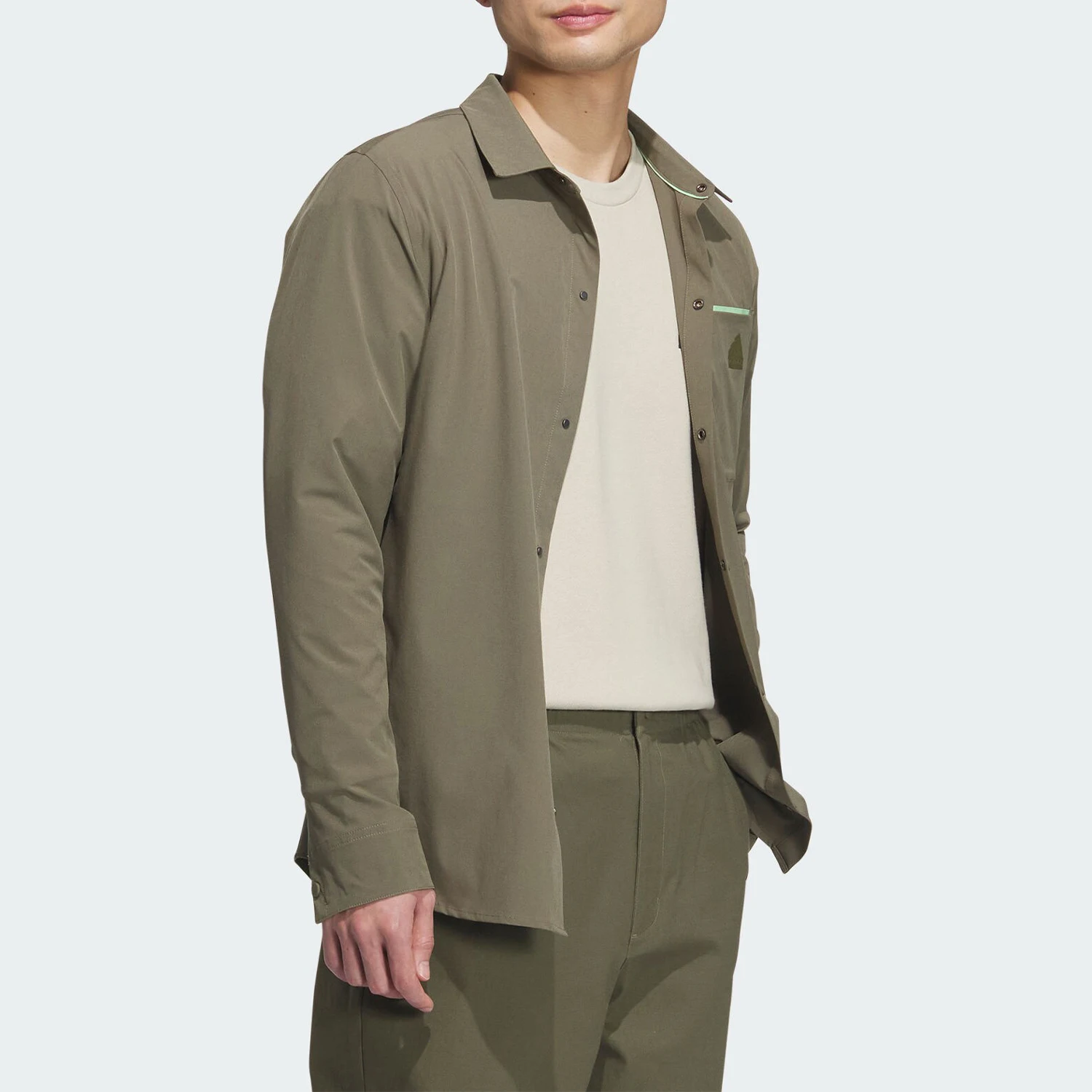 قميص أديداس الرسمي الأصيل الجديد للرجال بأكمام طويلة وقصة ضيقة JE8599