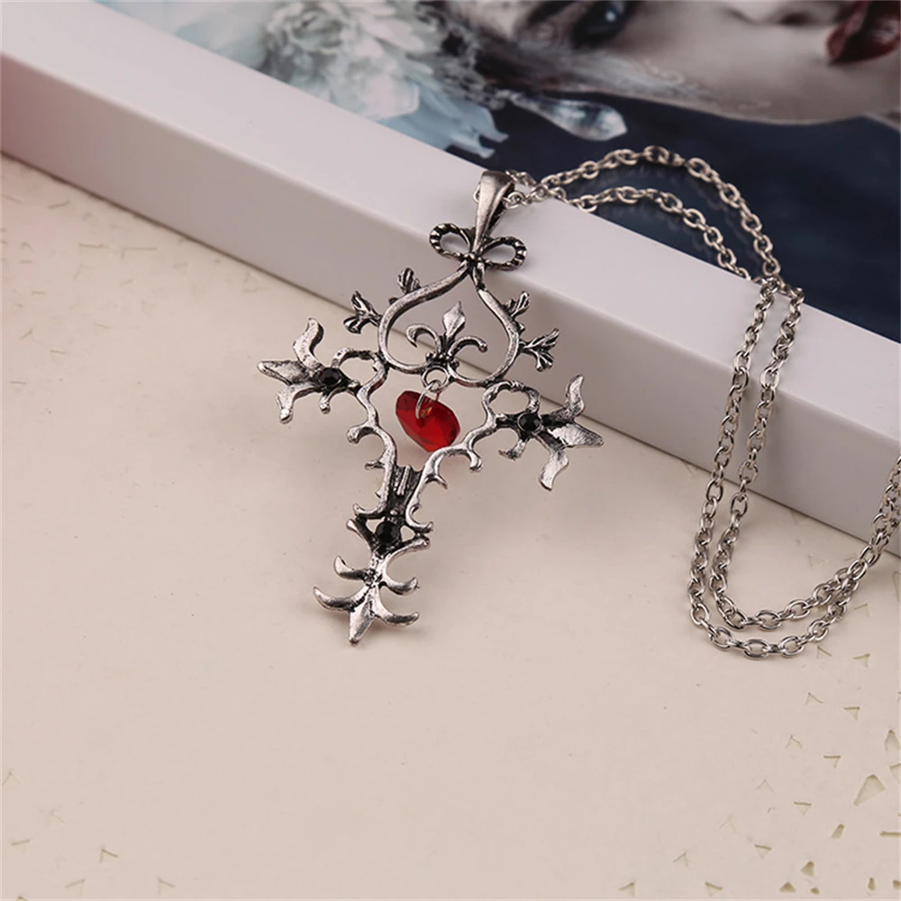 Mode Vampire Diaries Vintage Charme Einzigartige ROTE Heilige Herz Kristall Kreuz Anhänger Halskette Schmuck Geschenke
