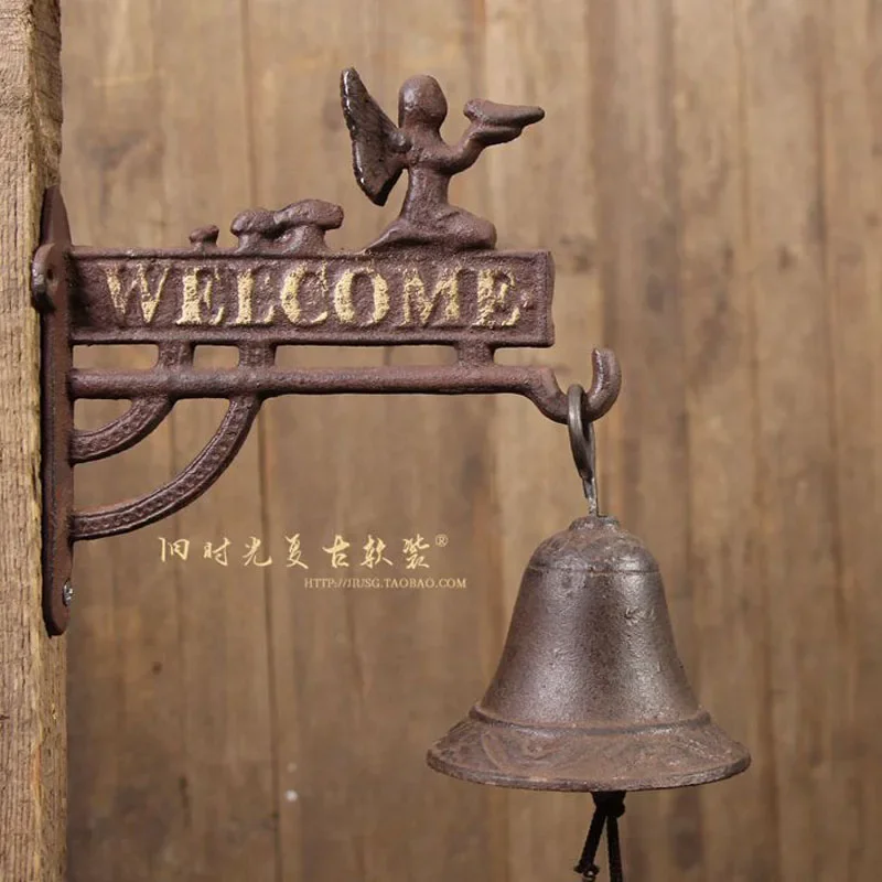 Cast iron bells, hand-rattled retro doorbells welcome double-sided rattles, cafe bar storefront soft decoration accessories