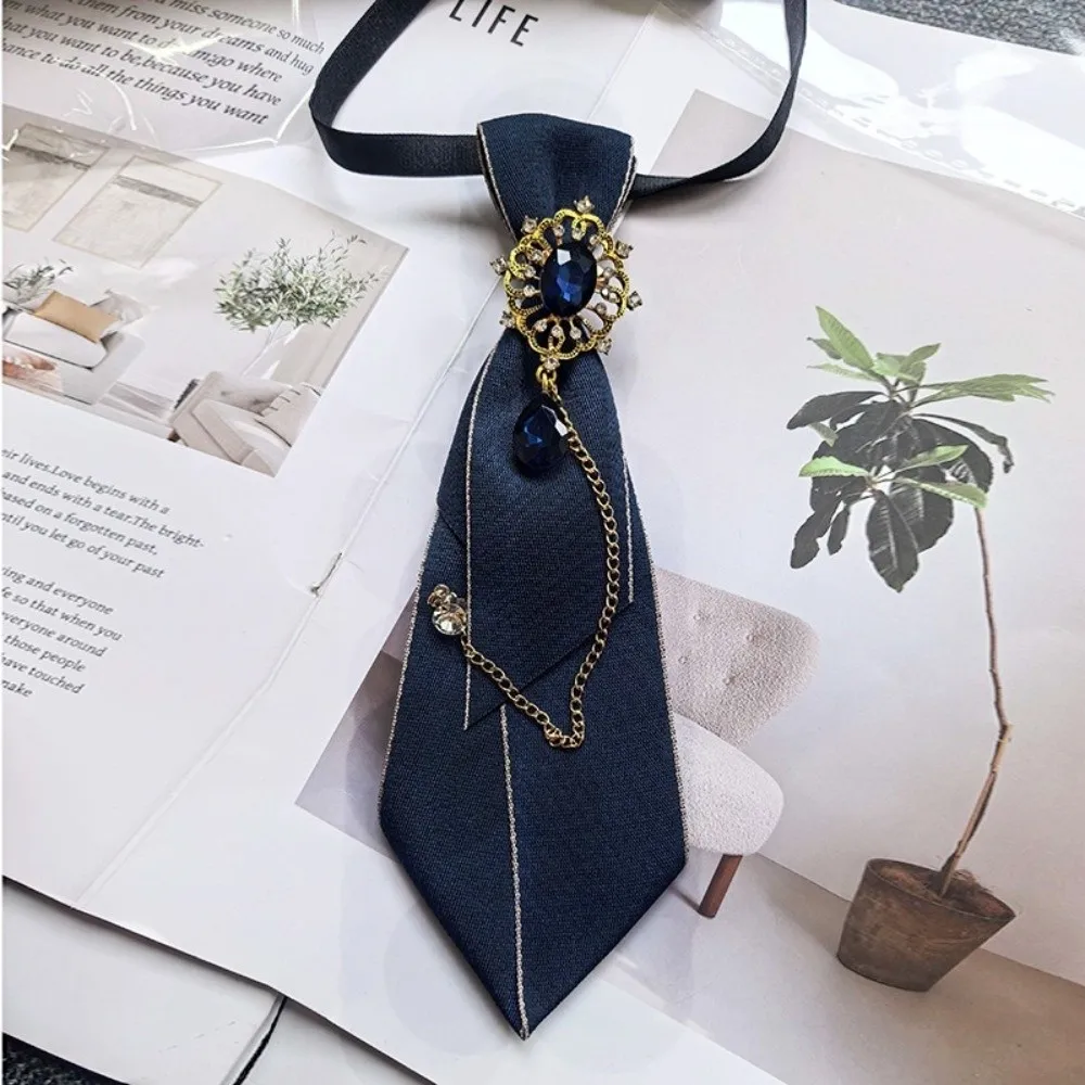 

New Adjustable Bow Tie Rhinestone Metal Chain Chain Necktie Vintage Womens Tie Casual