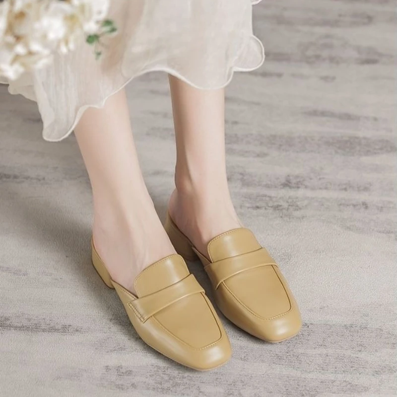 

Элегантные женские мюли во французском стиле, новинка лета 2026, с закрытым носком, на массивном каблуке, без застежек, для улицы, повседневные шлепанцы