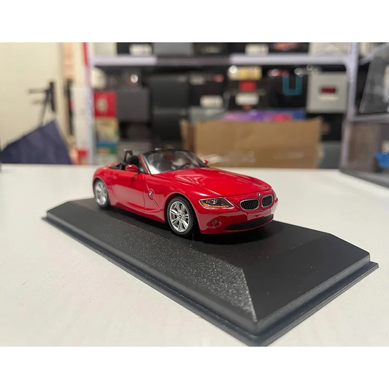 Diecast 1:43 Scale Z4 E85 2002 Convertible Alloy Car Model Collection Souvenir Display Ornaments Vehicle Toy