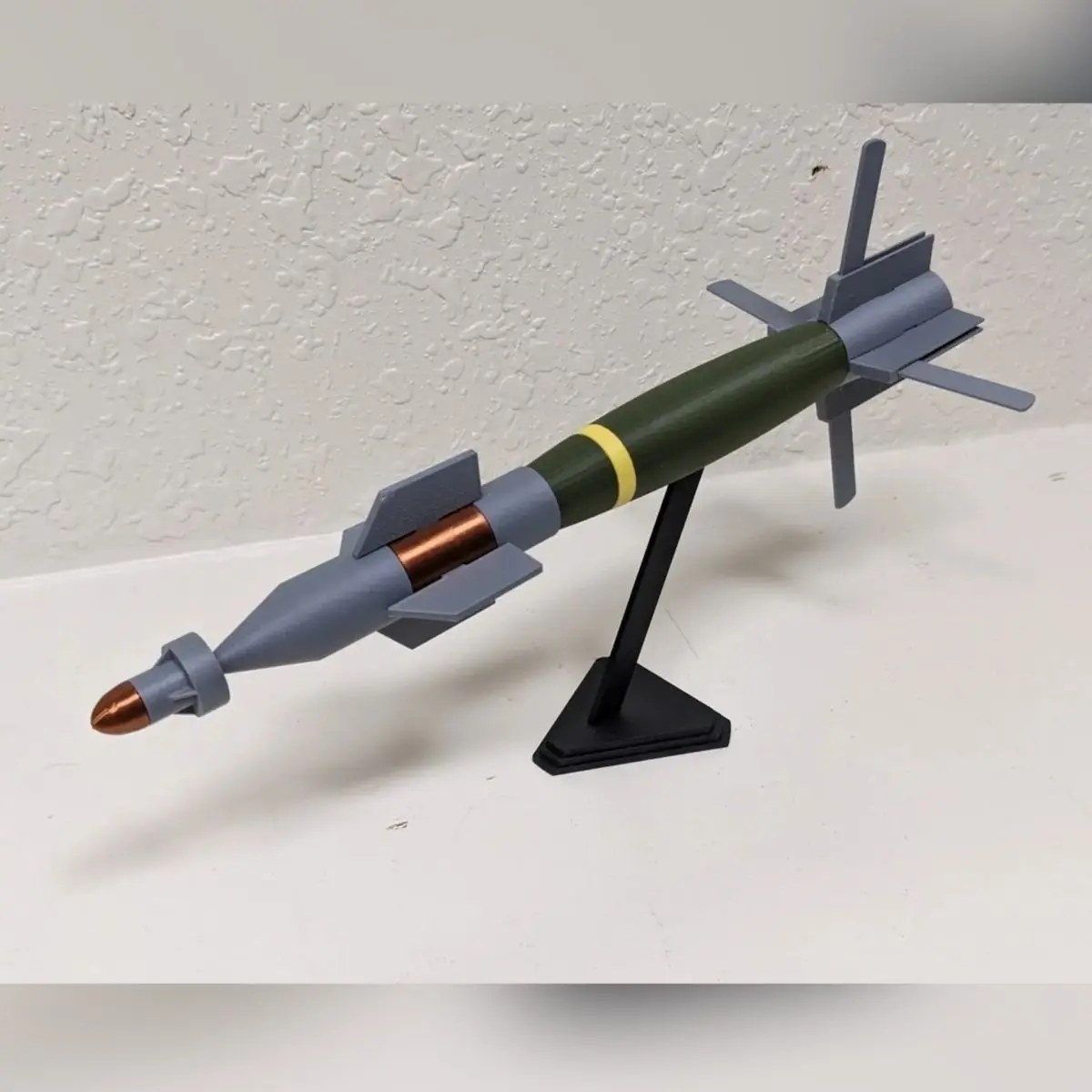 Paveway II Modelo 1:14 Misil guía con láser Adorno para entusiastas militares realista Regalo Exhibición de coleccionista militar impresa en 3D