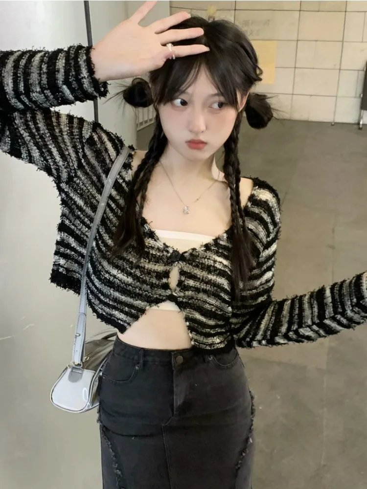 

Cardigan Women Knitted Y2k Female Crops Striped Long Sleeve Gothic High Street V-neck Sweaters Cozy 2025 Spring Summer Vintage
