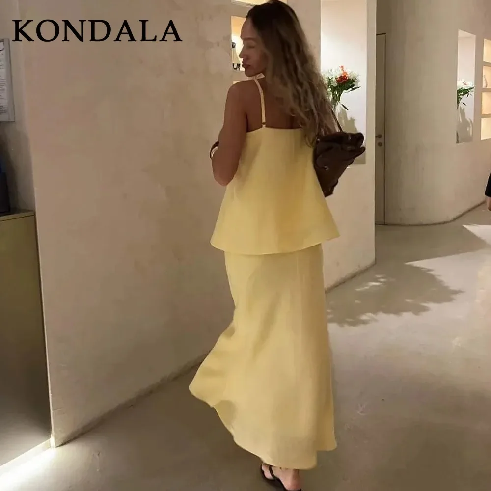 ชุดสตรีแฟชั่นสตรีทแวร์สีเหลืองเนย KONDALA 2025 คอลเลคชั่นฤดูใบไม้ผลิ/ฤดูร้อน ดีไซน์จับจีบ คอเฉียง แขนกุด เสื้อทรงตรง กระโปรงทรงตรง
