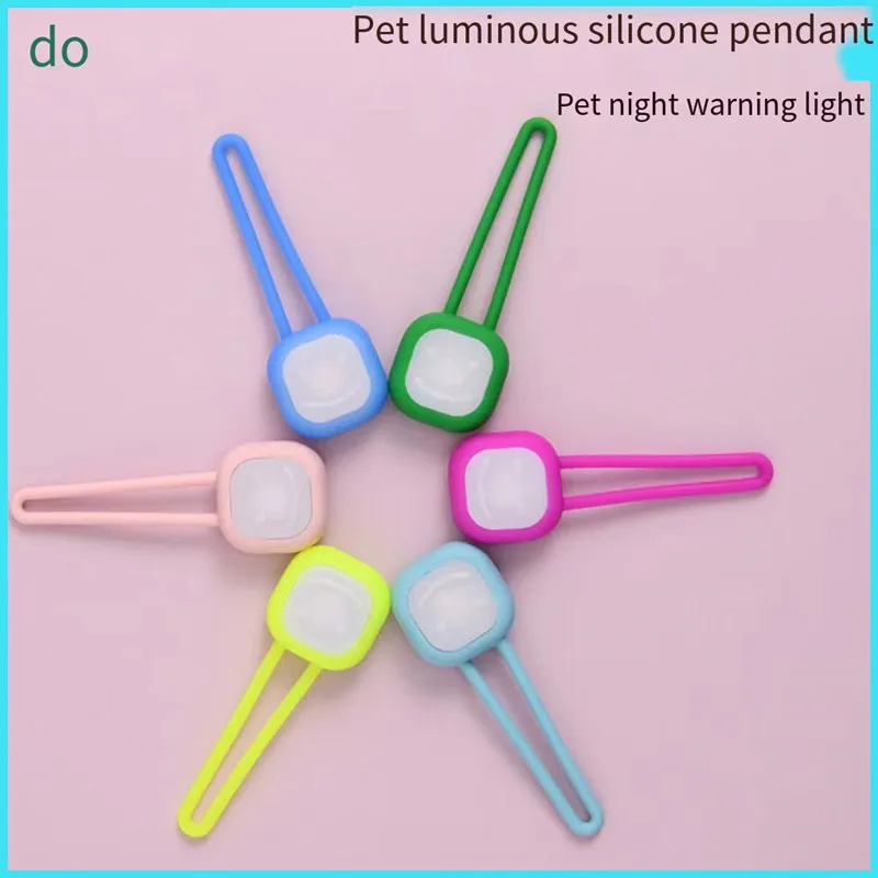 

Dog Pet Pendant Lighted Puppy Waterproof Led Safety Flashing Night Light Pet Collar Pendant for Outdoor Hiking Training Walking