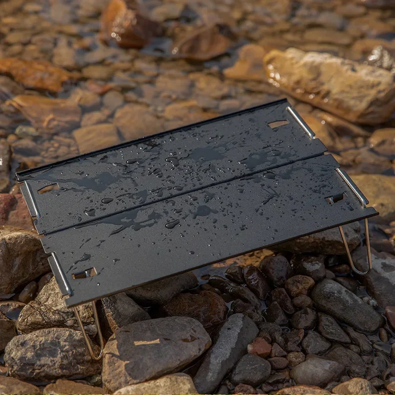 Tragbarer Mini-Camping-Tisch Leichte Aluminium legierung Klappbarer kleiner Couch tisch für Picknick-Grill im Freien mit Trage tasche