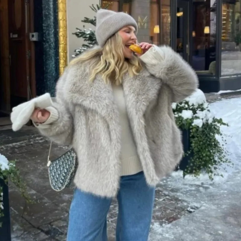 

2025 Новая модная американская шуба, осенне-зимняя роскошная брендовая шуба из искусственного меха, женская куртка с лацканами и длинными рукавами из лисьего меха, пальто