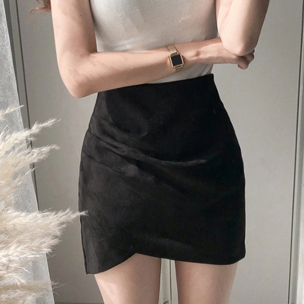 مجموعة الخريف البيج عالية الخصر مطوي التنانير الخريف موضة التنانير ايمو موضة موضة الورك غطاء قيعان العلامة التجارية الجديدة