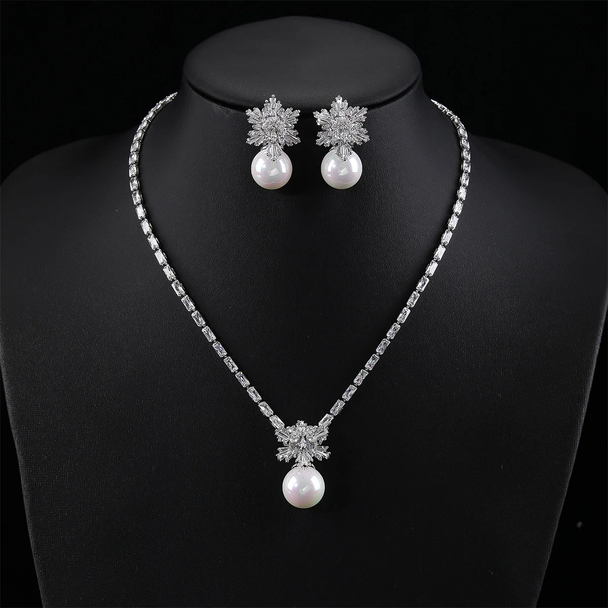 

Fashion Zirconia Dangle Pearl snowflake Earrings Necklace Pendant Jewelry Setst For Women CN11005