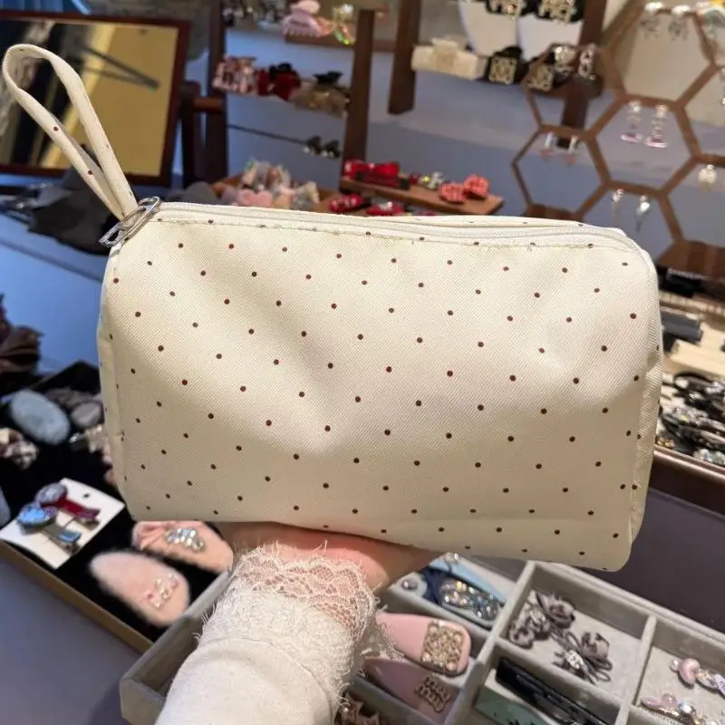 Polka Dot Twill Fabric Cosmetic Bag Large Capacity Zipper Closure For Travel Daily Toiletry Storage